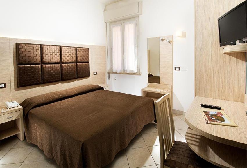 Hotel D'Annunzio กัตตอลิกา ภายนอก รูปภาพ