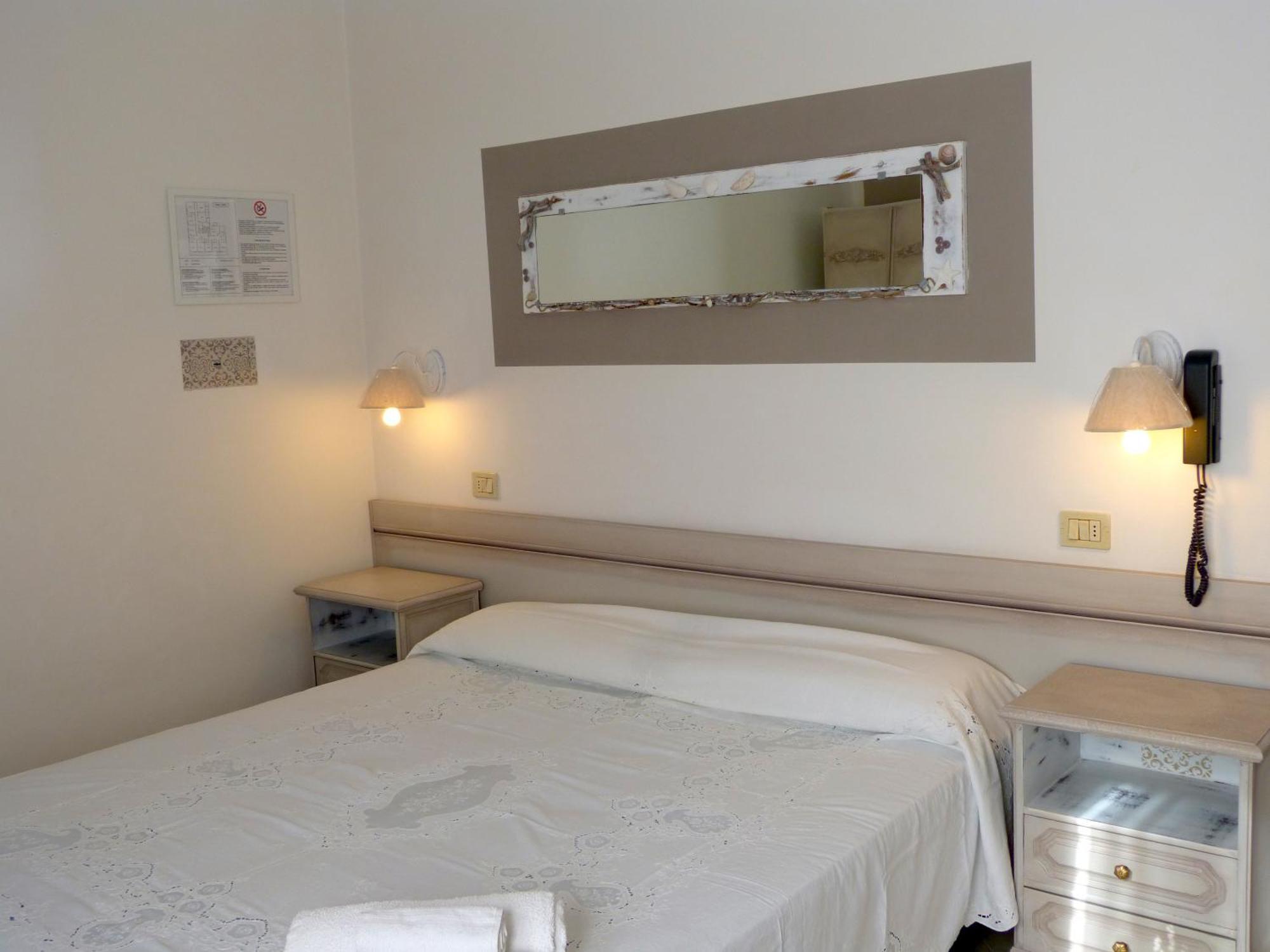 Hotel D'Annunzio กัตตอลิกา ภายนอก รูปภาพ